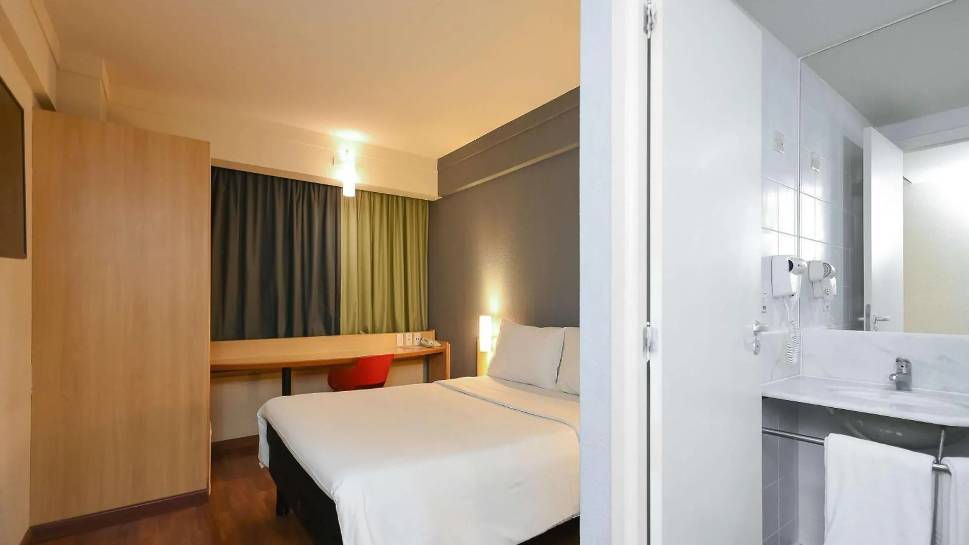 Ibis Guarulhos Aeroporto Hotel