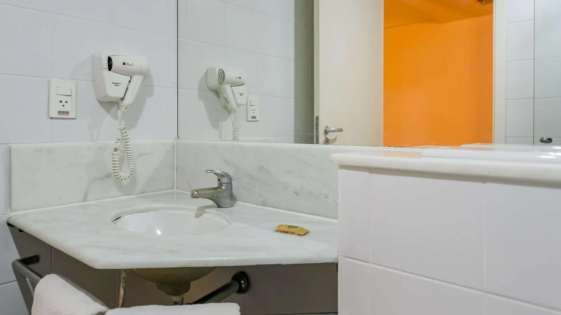 Ibis Guarulhos Aeroporto Hotel